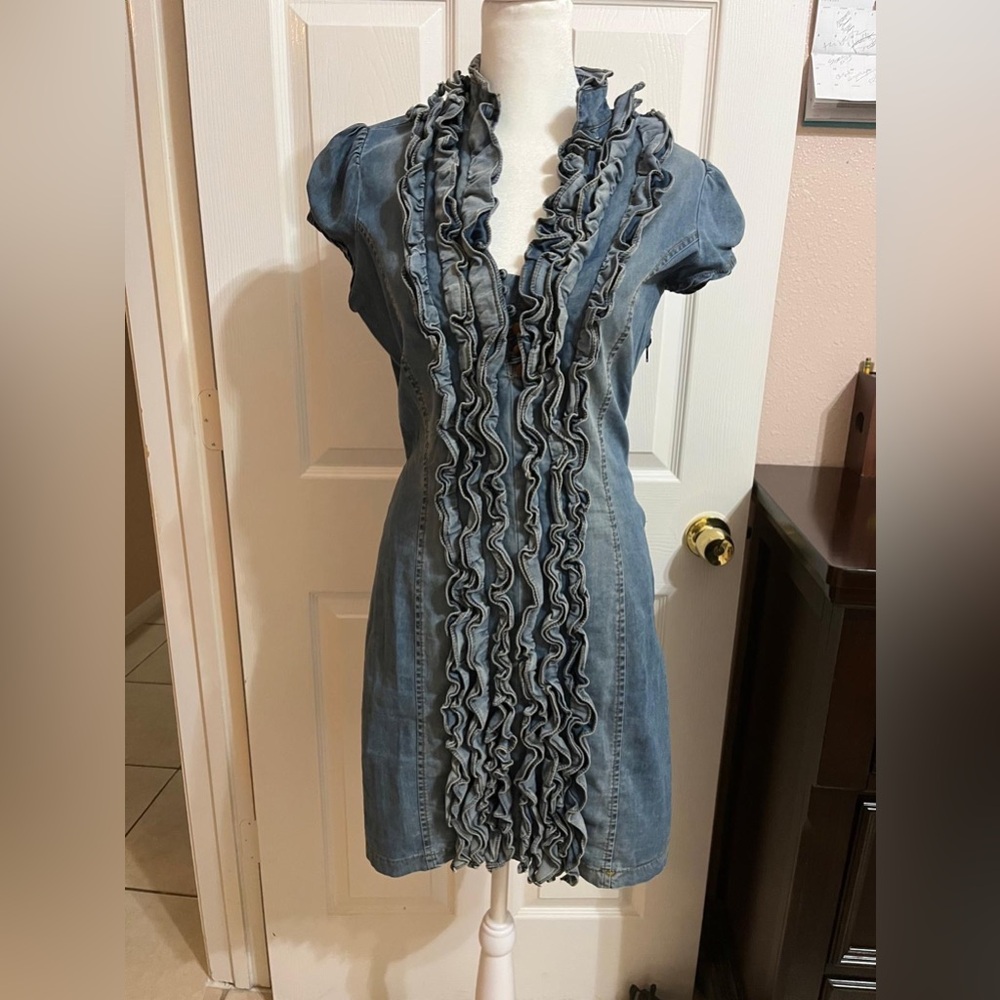 (19) Blue Ruffled Sheath Mini Demin Dress with Mandarin Collar